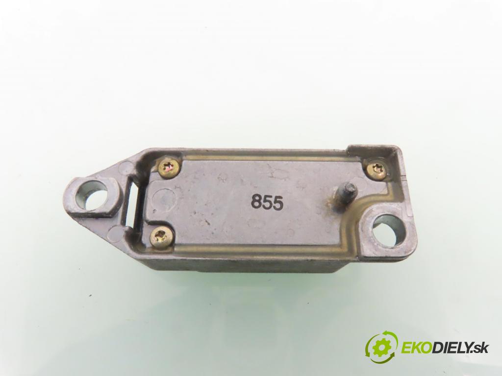 AUDI A8 D2 (4D2, 4D8) SEDAN 1998 110,00 2.5 TDI - AFB 2496,00 Snímač nárazu 4D0959643 (Snímač nárazu)