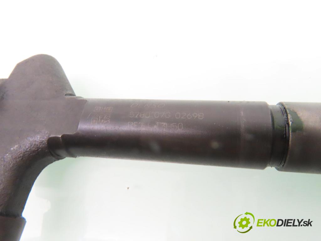 MAZDA 5 (CR19) MINIVAN 2005 105,00 2.0 MZR-CD 143 - RF7J 1998,00 vstrekovač RF7J13H50 (Vstrekovač paliva)