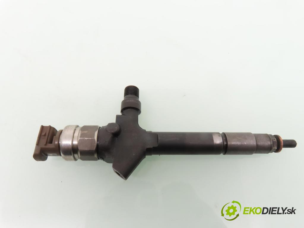 MAZDA 5 (CR19) MINIVAN 2005 105,00 2.0 MZR-CD 143 - RF7J 1998,00 vstrekovač RF7J13H50 (Vstrekovač paliva)