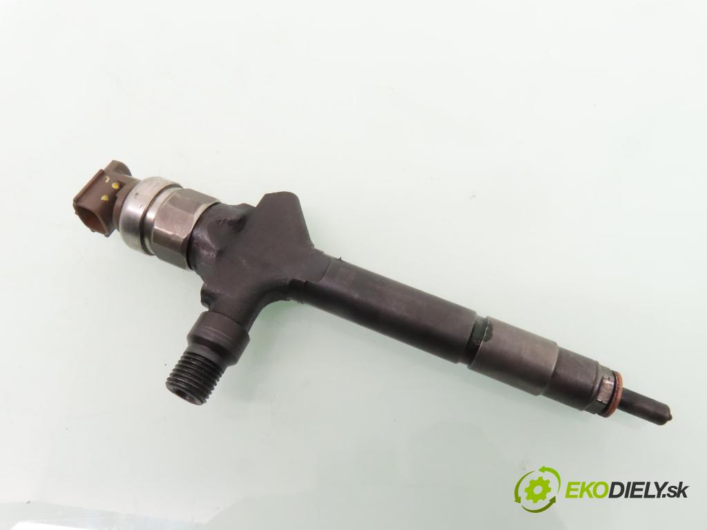 MAZDA 5 (CR19) MINIVAN 2005 105,00 2.0 MZR-CD 143 - RF7J 1998,00 vstrekovač RF7J13H50 (Vstrekovač paliva)