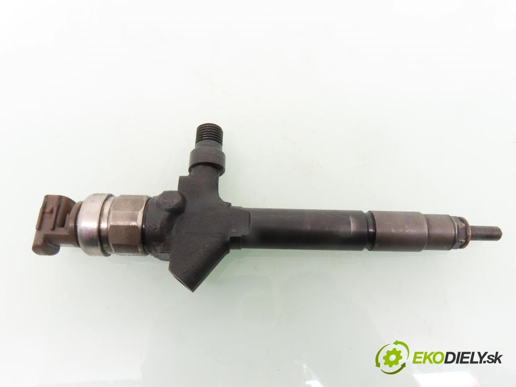 MAZDA 5 (CR19) MINIVAN 2005 105,00 2.0 MZR-CD 143 - RF7J 1998,00 vstrekovač RF7J13H50 (Vstrekovač paliva)