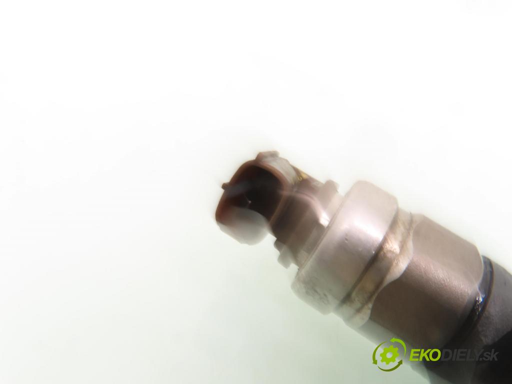 MAZDA 5 (CR19) MINIVAN 2005 105,00 2.0 MZR-CD 143 - RF7J 1998,00 vstrekovač RF7J13H50 (Vstrekovač paliva)