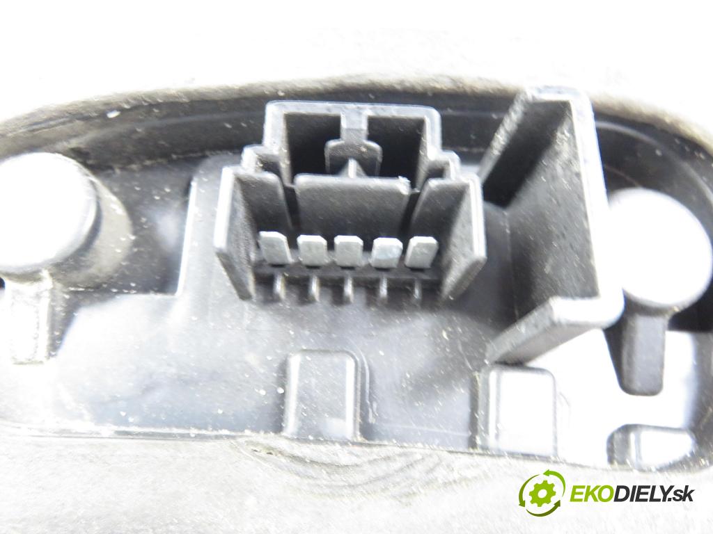 FIAT PUNTO (188_) HB 2002 59,00 1.2 16V 80 - 188 A5.000 1242,00 Svetlo pravé zadné 11A541B