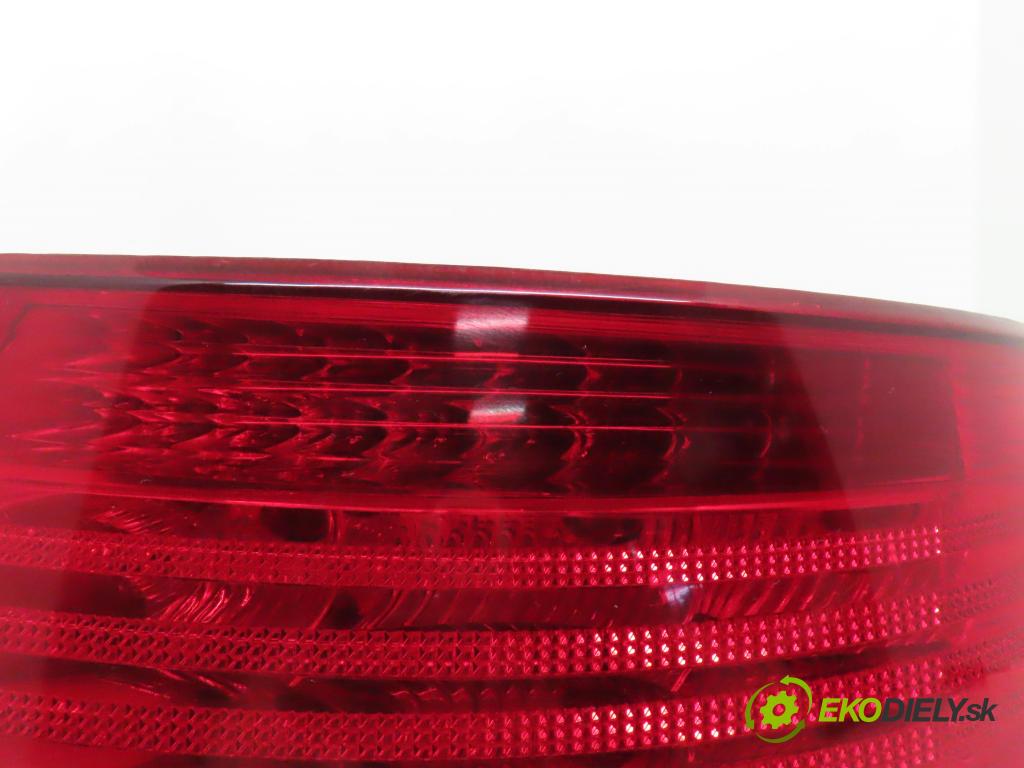 AUDI A6 (4F2, C6) SEDAN 2004 155,00 3.0 TDI quattro - BNG 2967,00 Svetlo pravé zadné 