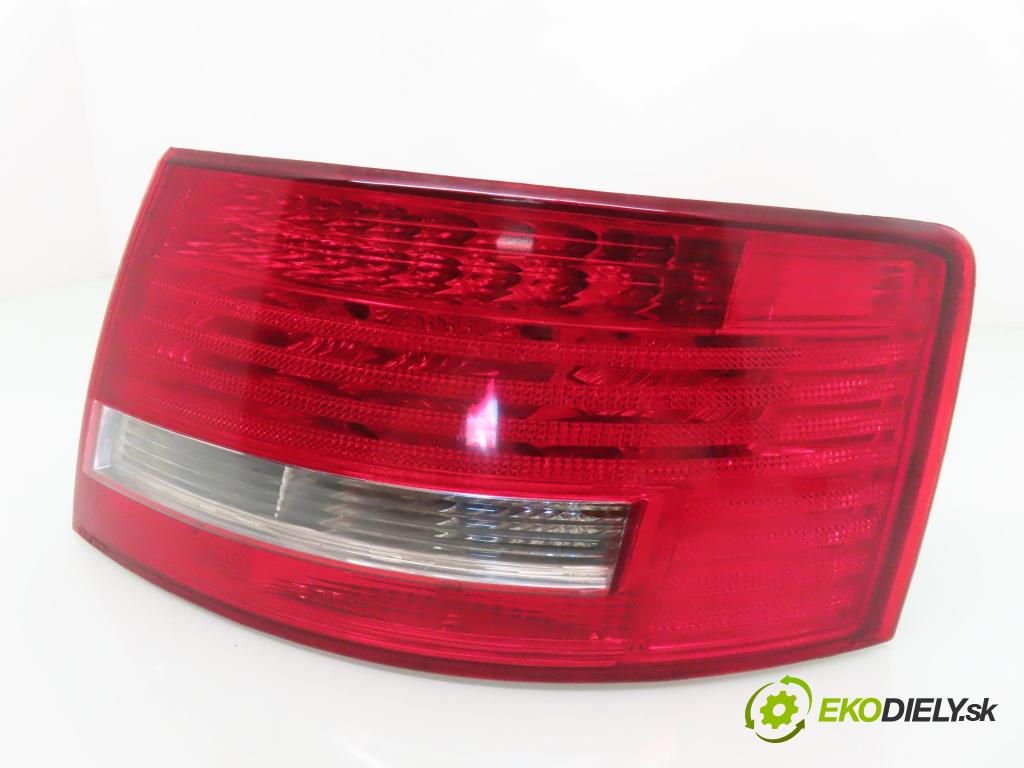 AUDI A6 (4F2, C6) SEDAN 2004 155,00 3.0 TDI quattro - BNG 2967,00 Svetlo pravé zadné