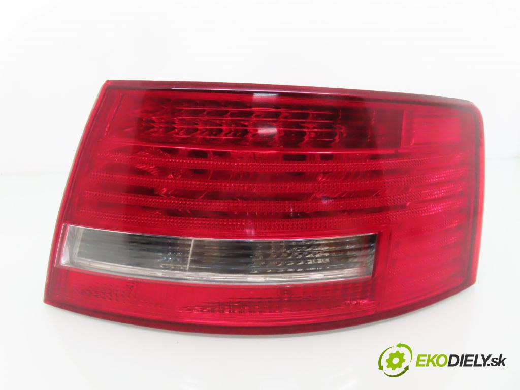 AUDI A6 (4F2, C6) SEDAN 2004 155,00 3.0 TDI quattro - BNG 2967,00 Svetlo pravé zadné