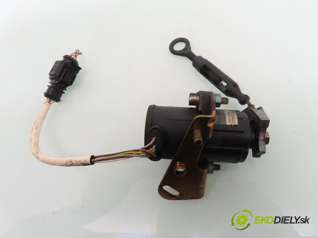 AUDI A8 D2 (4D2, 4D8) SEDAN 1998 110,00 2.5 TDI - AFB 2496,00 Potenciometer plynu 0281002229 ; 028907475S (Potenciometer plynového pedálu)