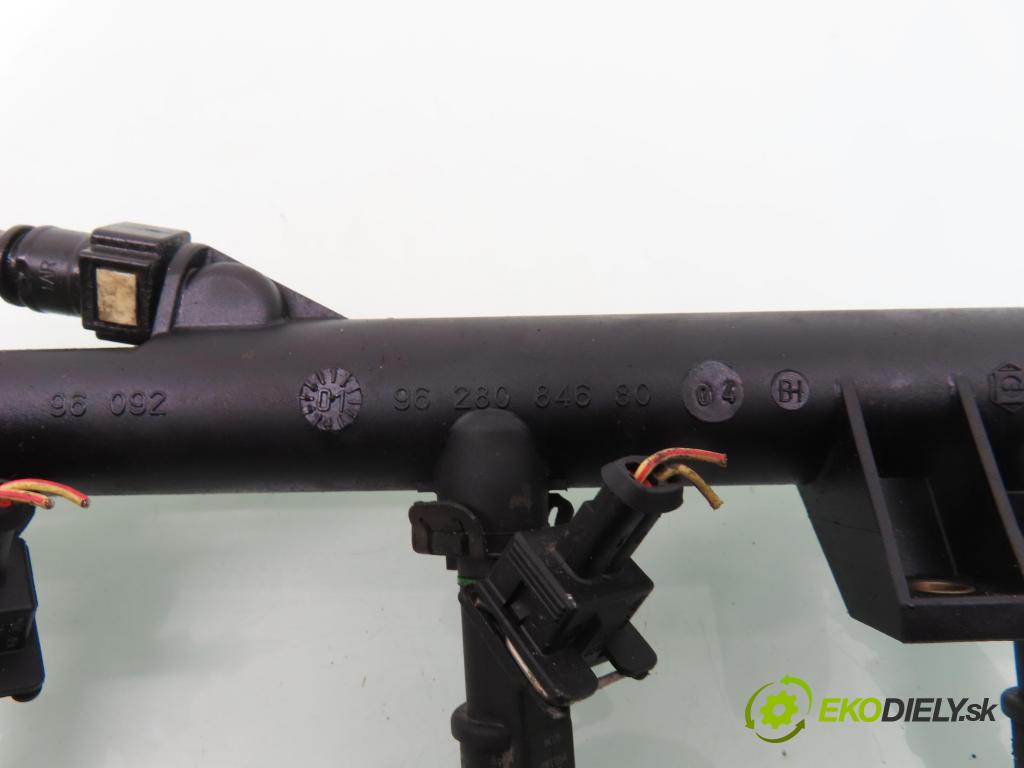 CITROEN C5 I Break (DE_) KOMBI 2001 85,00 1.8 16V (DE6FZB, DE6FZE) - 6FZ (EW7J4) 1749,00 Lišta vstrekovacia 01F005A ; 9628084680 (Vstrekovacia lišta)