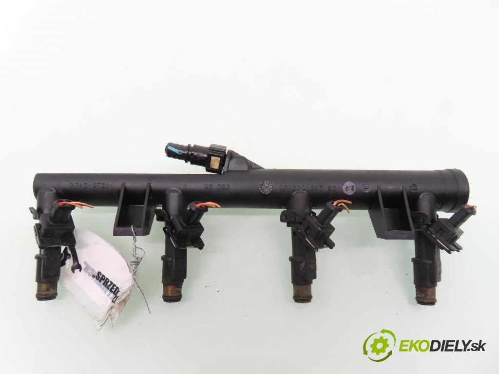 CITROEN C5 I Break (DE_) KOMBI 2001 85,00 1.8 16V (DE6FZB, DE6FZE) - 6FZ (EW7J4) 1749,00 Lišta vstrekovacia 01F005A ; 9628084680 (Vstrekovacia lišta)