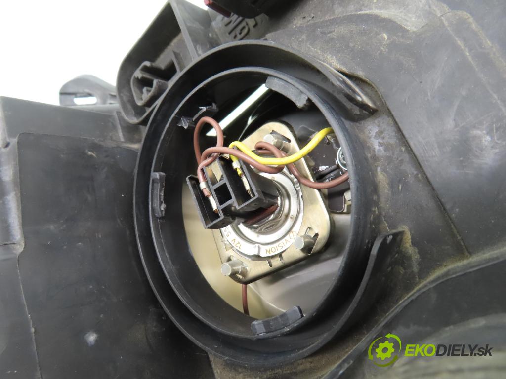 OPEL MERIVA A nadwozie wielkoprzestrzenne (MPV) (X03) MINIVAN 2006 66,00 1.4 16V Twinport - Z 14 XEP 1364,00 Svetlo LP 93321052 ; 89308550