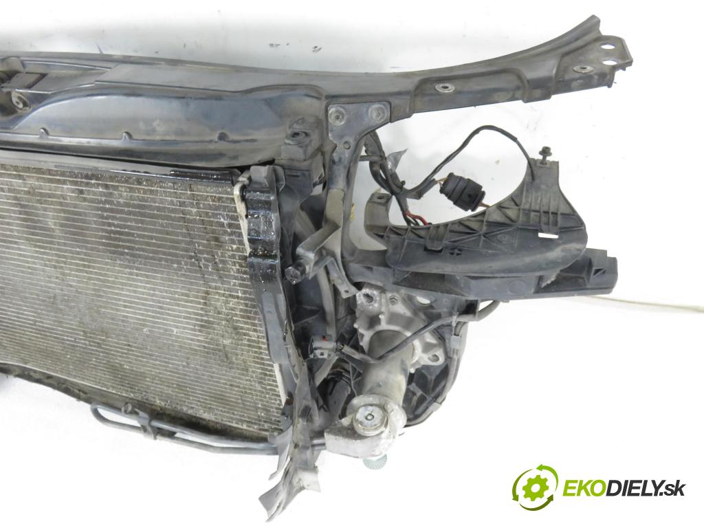 AUDI A4 (8E2, B6) SEDAN 2001 96,00 2.0 20V 130 - ALT 1984,00 Držiak predný