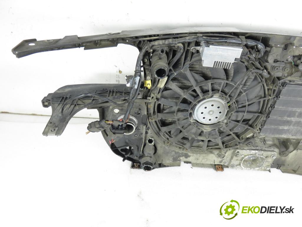 AUDI A4 (8E2, B6) SEDAN 2001 96,00 2.0 20V 130 - ALT 1984,00 Držiak predný