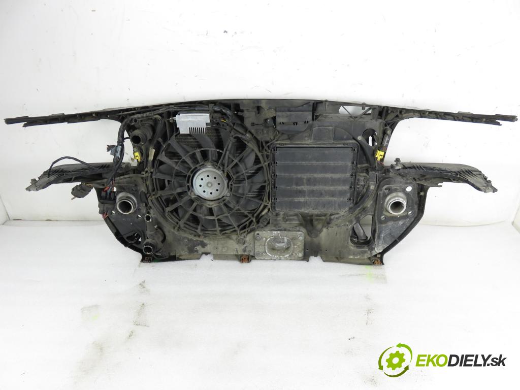 AUDI A4 (8E2, B6) SEDAN 2001 96,00 2.0 20V 130 - ALT 1984,00 Držiak predný