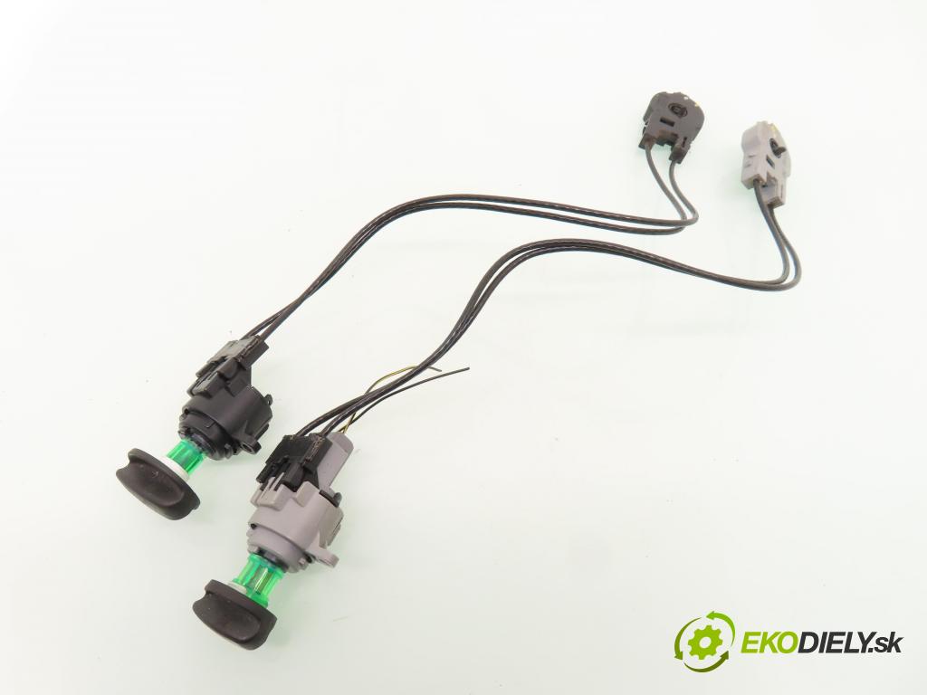 FORD FOCUS Turnier (DNW) KOMBI 2003 74,00 1.6 16V - FYDB 1596,00 Lanko panel kúrenia 98AB11503AH ; 98AB11504AH