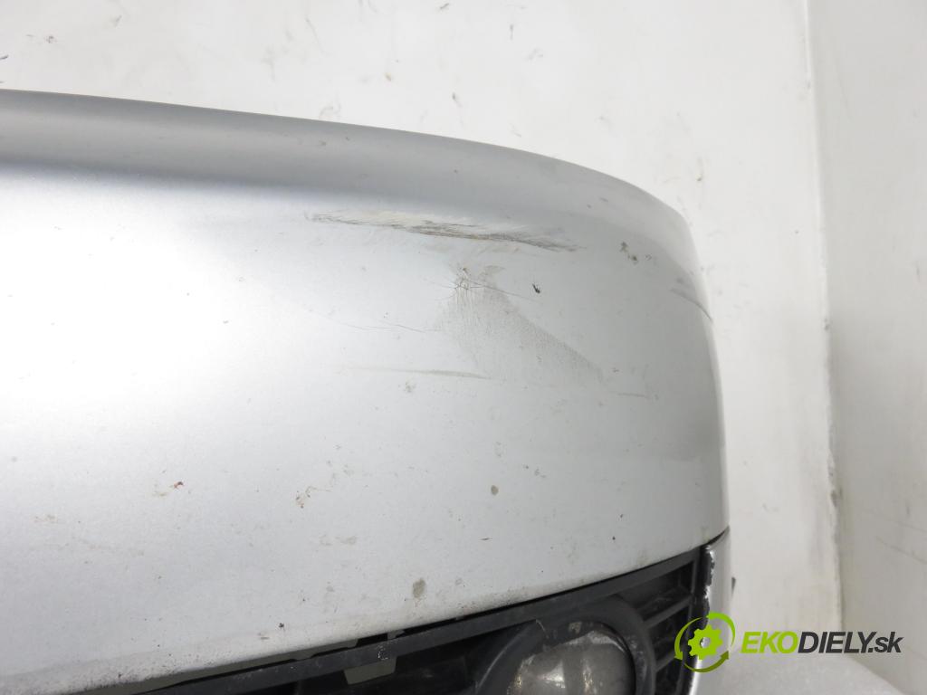 AUDI A4 (8E2, B6) SEDAN 2001 96,00 2.0 20V 130 - ALT 1984,00 nárazník přední část
