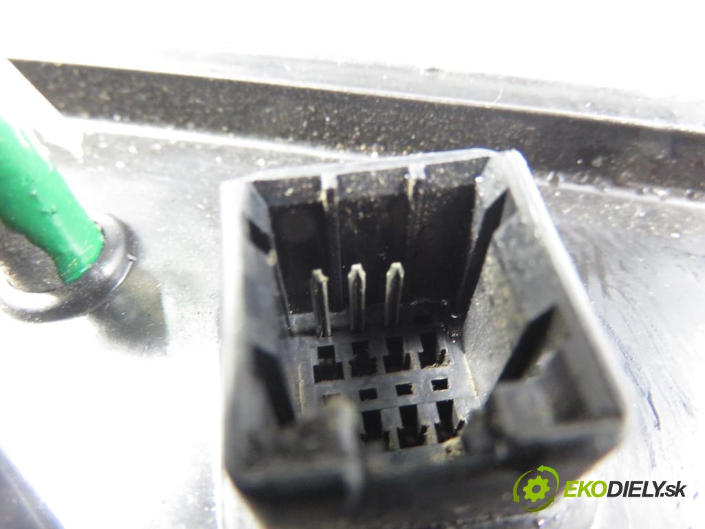 HYUNDAI i10 (PA) HB 2009 51,00 1.1 - G4HG 1086,00 Spätné zrkadlo 