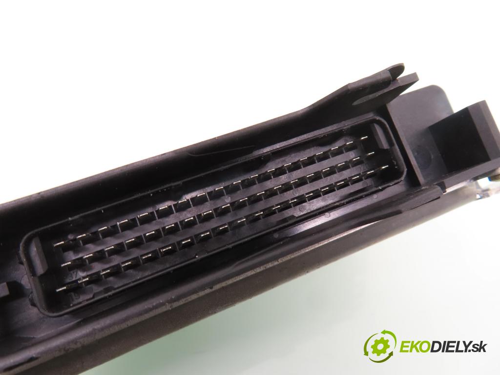 LANCIA KAPPA (838_) SEDAN 1999 107,00 2.0 20V (838AA1AA) - 838 A1.000 1998,00 Riadiaca jednotka Motor 0261206104 ; 00467397350