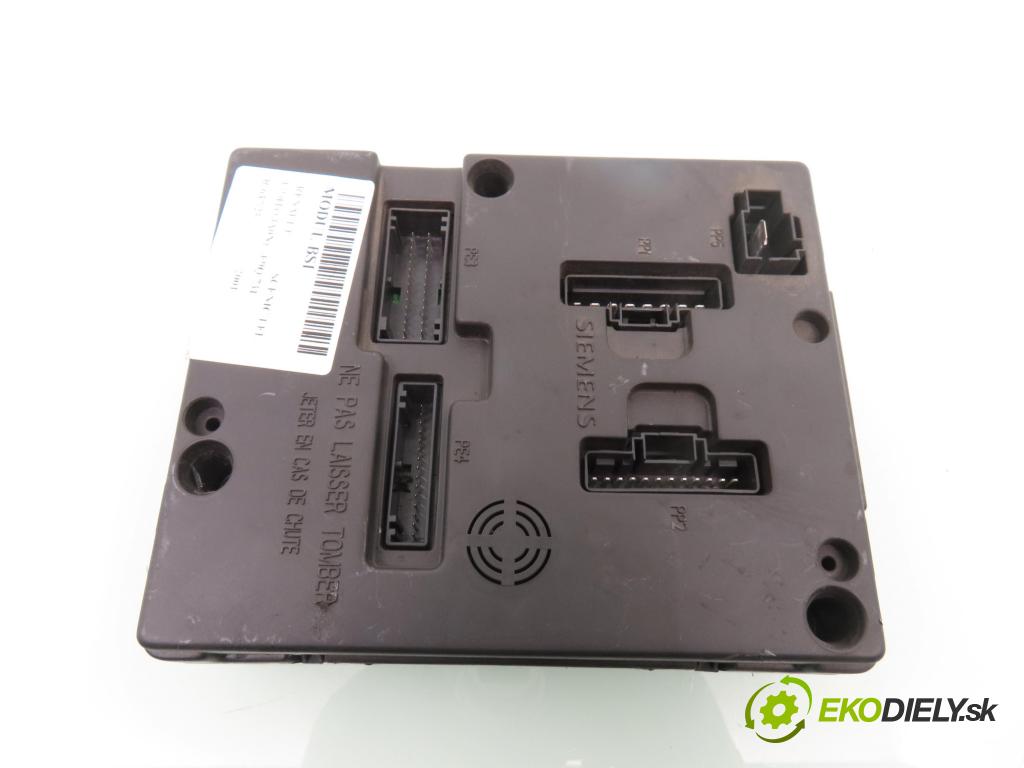 RENAULT SCENIC I (JA0/1_) MINIVAN 2001 72,00 1.9 dTi (JA0N) - F9Q 731 1870,00 MODUL BSI 8200029342B ; S108502610G