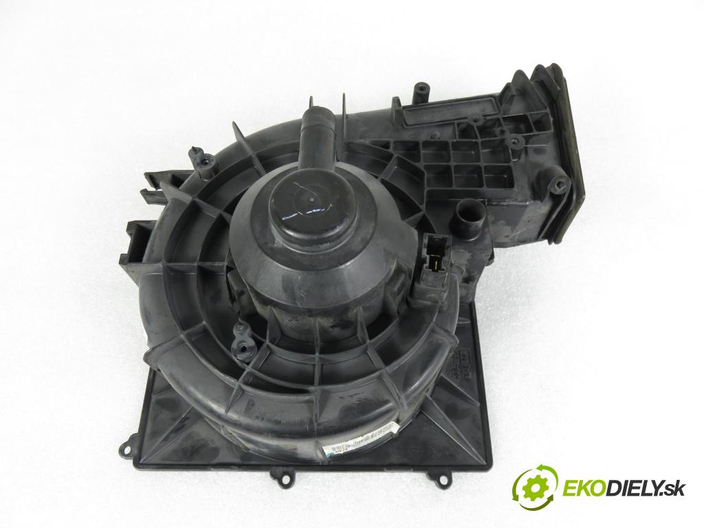 NISSAN PRIMERA Hatchback (P12) HB 2004 88,00 1.9 dCi - F9Q 1870,00 ventilátor větráku 27200AV602