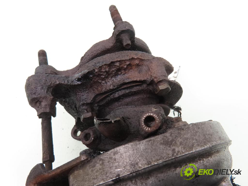 VW PASSAT B3/B4 Variant (3A5, 35I) KOMBI 1995 66,00 1.9 TDI - 1Z 1896,00 RYCHLONABÍJEČKA: 028145701Q (Kompletní turbodmychadlo)