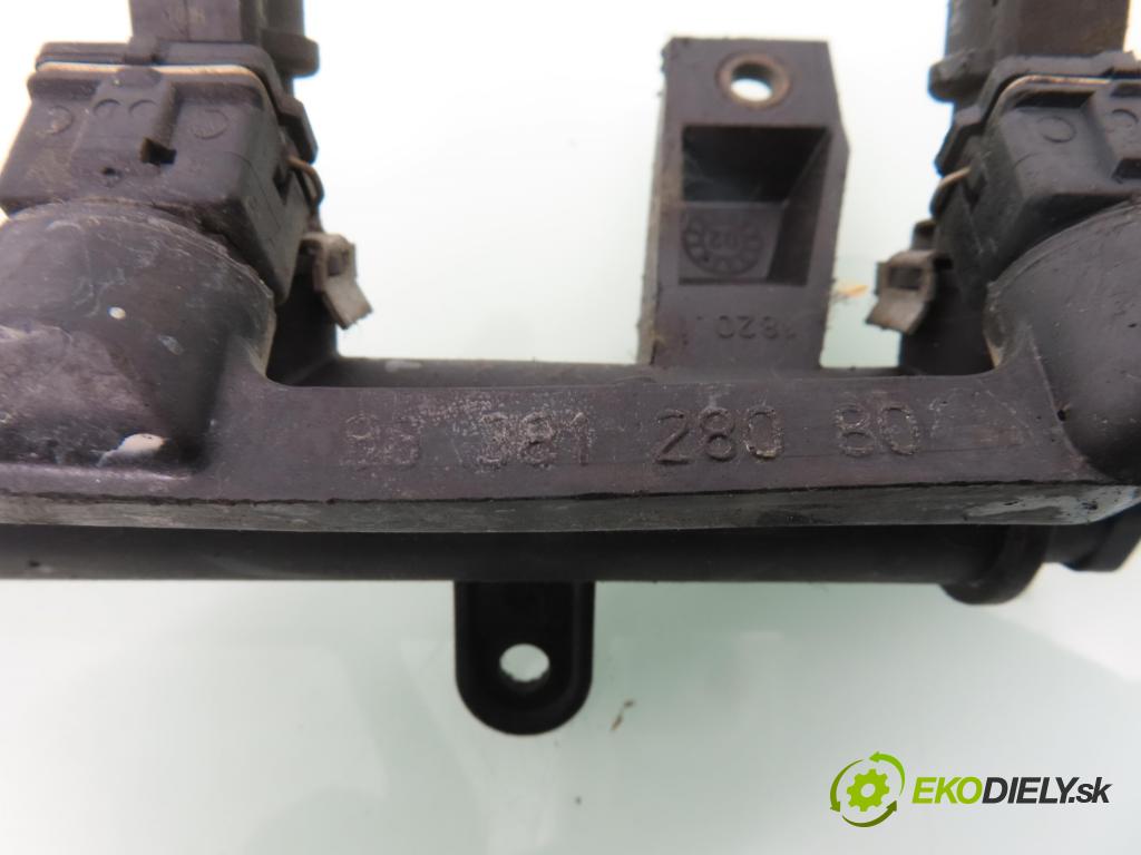 PEUGEOT 206 liftback (2A/C) HB 2002 55,00 1.4 75 - KFW 1360,00 Lišta vstrekovacia 9628982980D ; 9638128080 (Vstrekovacia lišta)