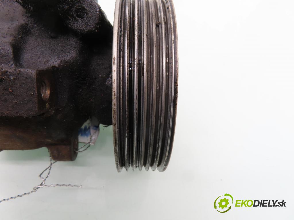 RENAULT LAGUNA I (B56_, 556_) LIFTBACK 1997 66,00 1.8 (B56A/B) - F3P 724 1794,00 Pumpa servočerpadlo 7700823735 ; 7700823794E (Servočerpadlo)