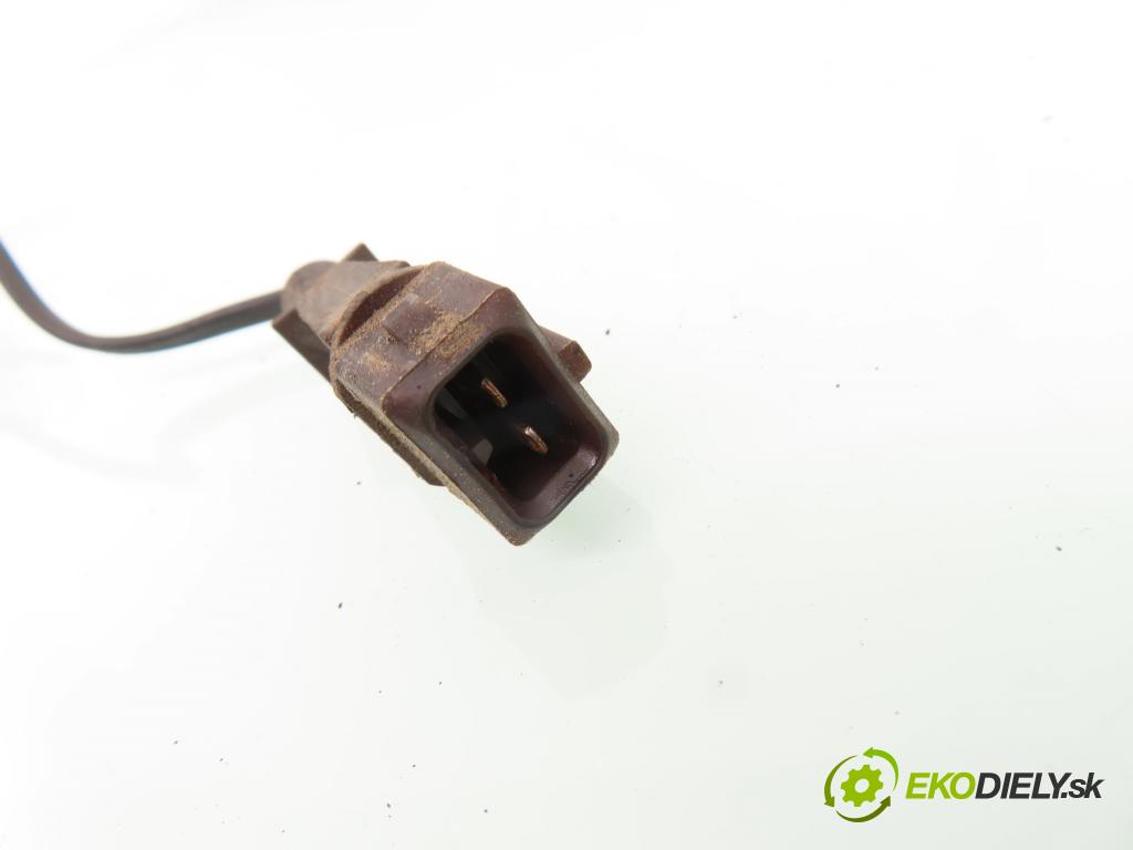 VW PASSAT B3/B4 Variant (3A5, 35I) KOMBI 1995 66,00 1.9 TDI - 1Z 1896,00 Vstrekovacie ventily 028130201J ; KBEL58P94 ; KBEL58P87 (Vstrekovací ventil)