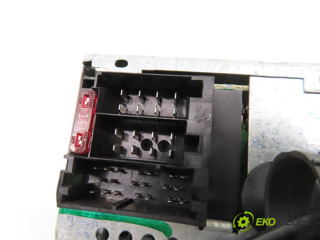 FIAT STILO (192_) HB 2003 59,00 1.9 JTD (192_XF1A) - 192 A3.000 1910,00 RADIO CD 735375715 ; 2FCF18C838RA