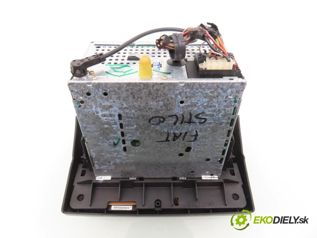 FIAT STILO (192_) HB 2003 59,00 1.9 JTD (192_XF1A) - 192 A3.000 1910,00 RADIO CD 735375715 ; 2FCF18C838RA