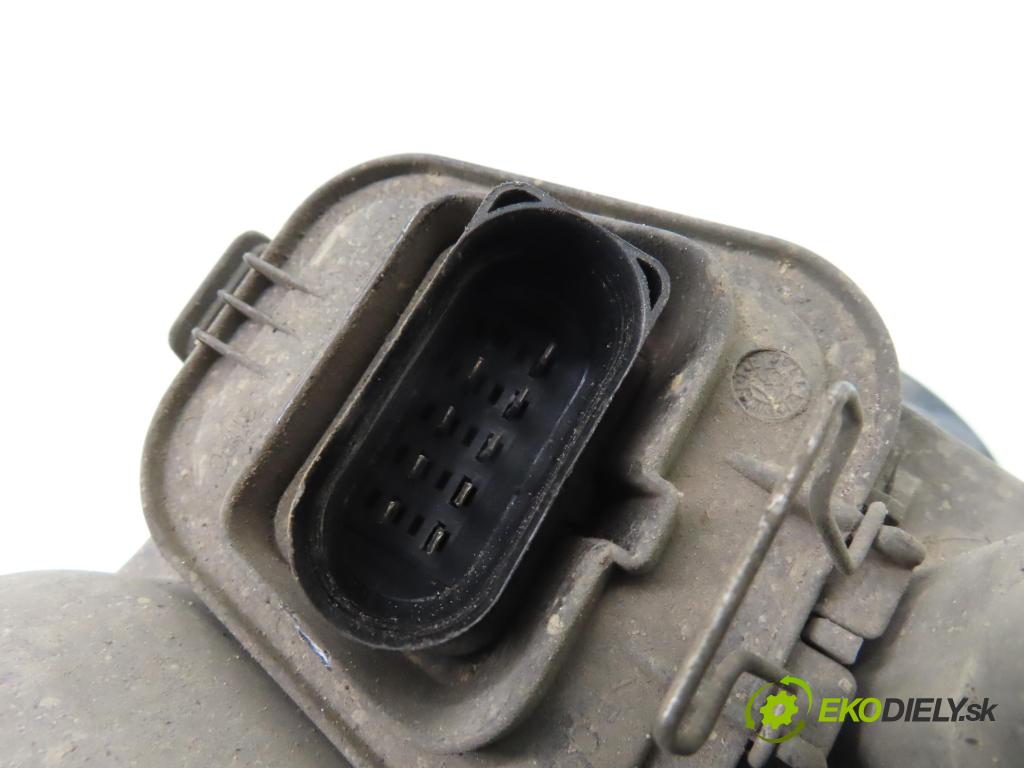 VW GOLF IV (1J1) HB 1999 55,00 1.4 16V 75 - AKQ 1390,00 Svetlo PP 1J1941018B ; 67742025