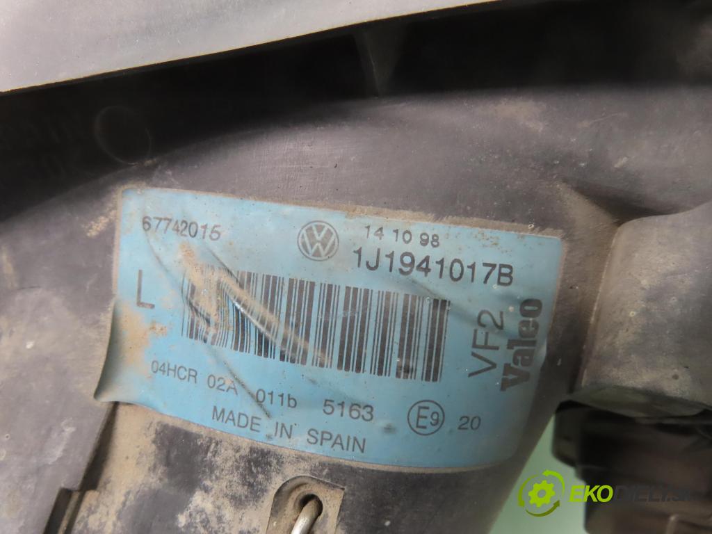 VW GOLF IV (1J1) HB 1999 55,00 1.4 16V 75 - AKQ 1390,00 Svetlo LP 1J1941017B ; 67742015