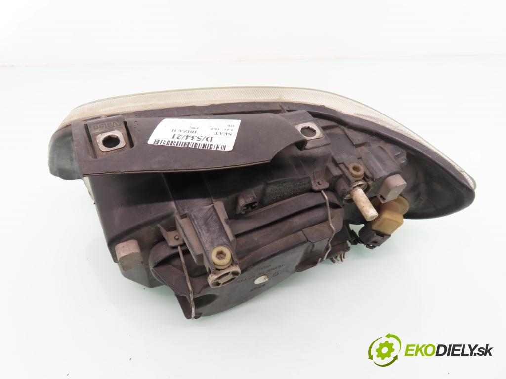 SEAT IBIZA II (6K1) HB 1999 44,00 1.4 i - AKK 1390,00 Svetlo PP