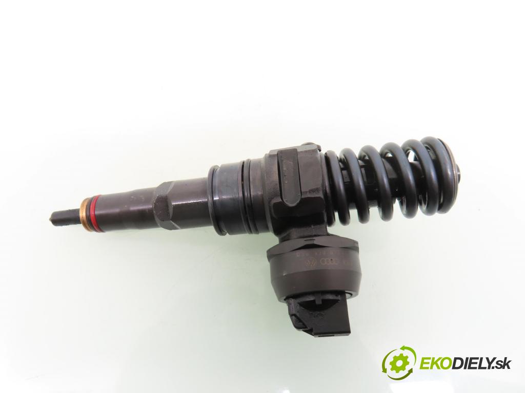 SEAT ALTEA (5P1) MINIVAN 2004 77,00 1.9 TDI PD 105 - BXE 1896,00 Vstrekovač 038130073AG ; 0414720215 (Vstrekovač paliva)