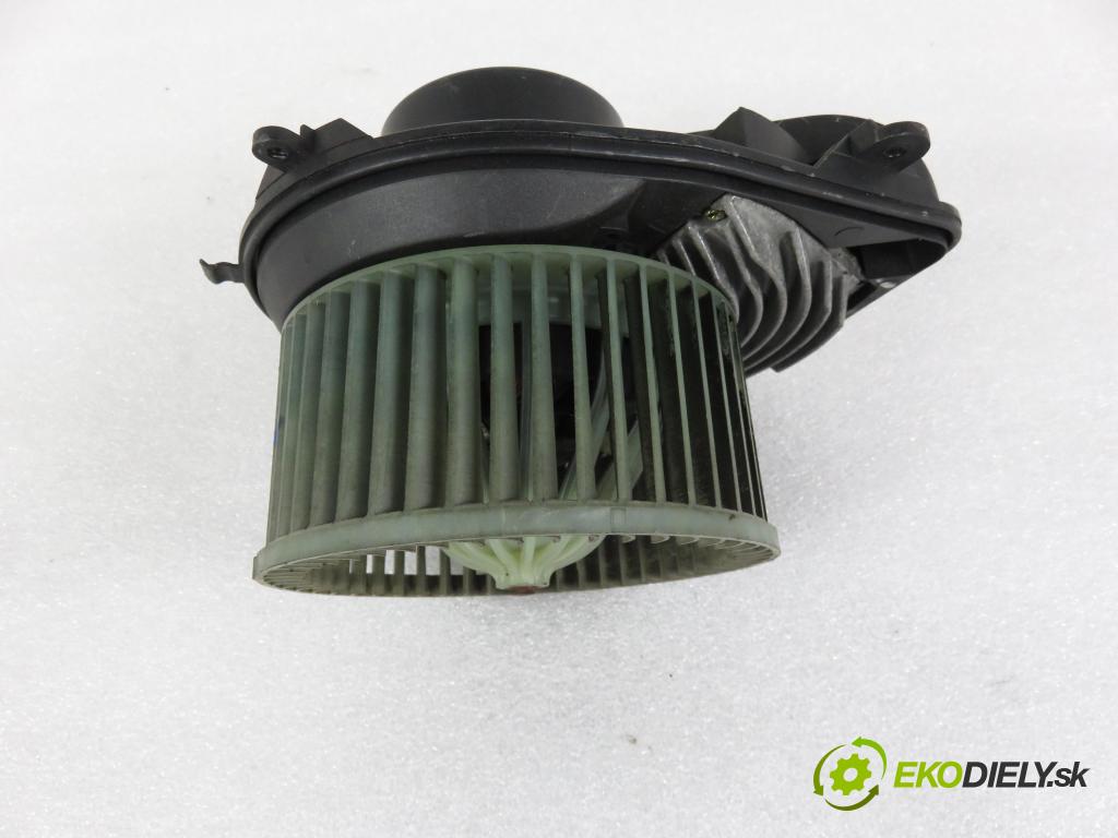 SKODA SUPERB I (3U4) SEDAN 2002 74,00 1.9 TDI - AVB 1896,00 ventilátor větráku 740221233F ; 8D1820021