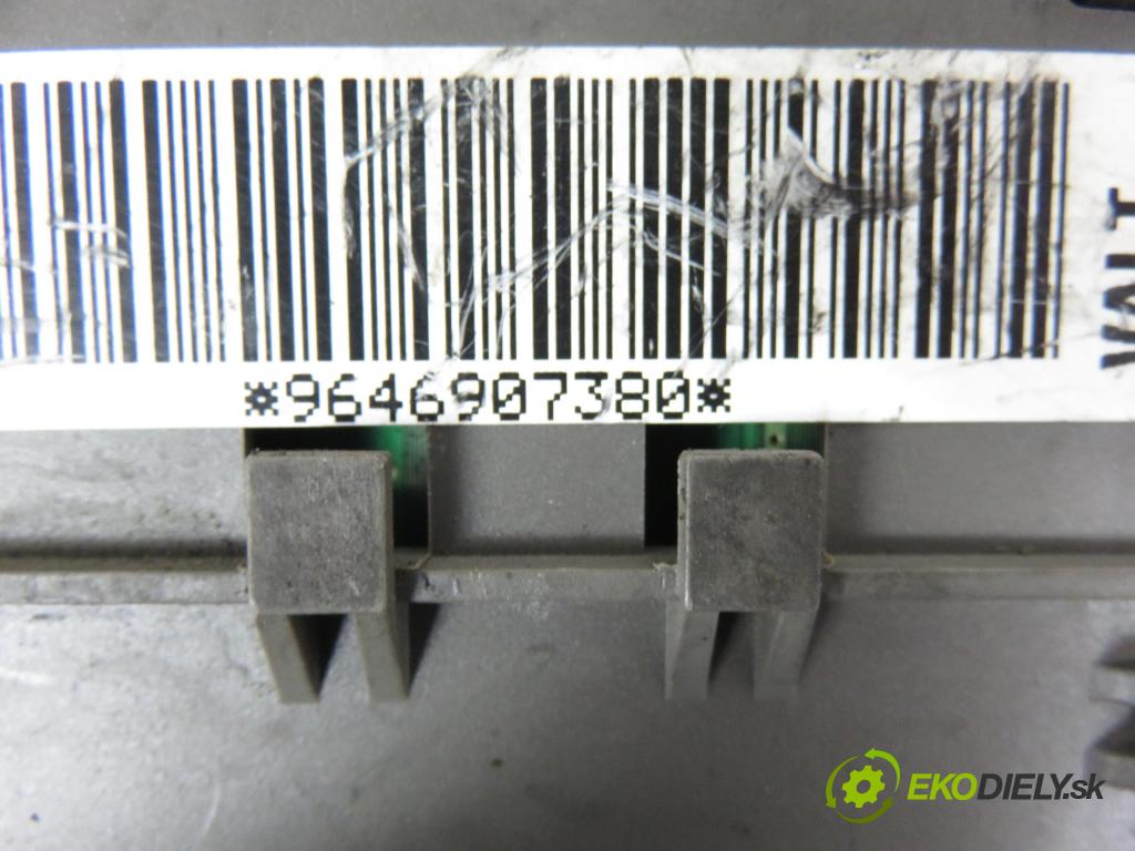 CITROEN C5 I (DC_) SEDAN 2001 80,00 2.0 HDi (DCRHZB, DCRHZE) - RHZ (DW10ATED) 1997,00 MODUL BSI 9646907380