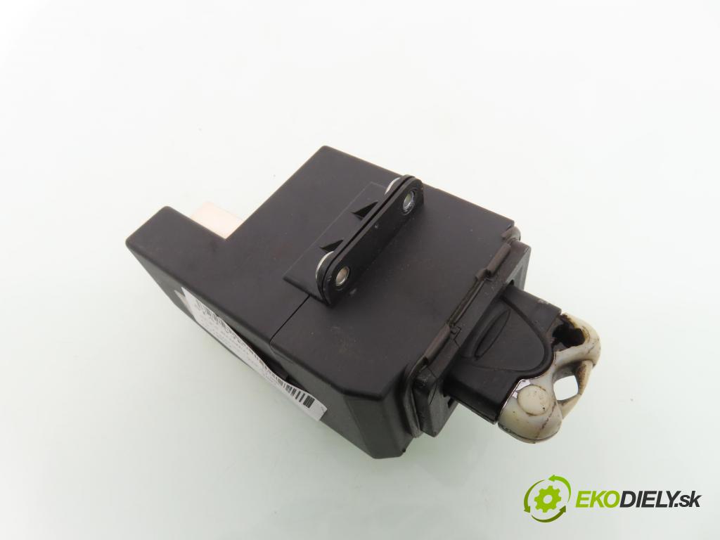 ALFA ROMEO 159 Sportwagon (939_) KOMBI 2007 88,00 1.9 JTDM 8V - 939 A1.000 1910,00 spinačka 1560616200 (Spínacia skrinka)