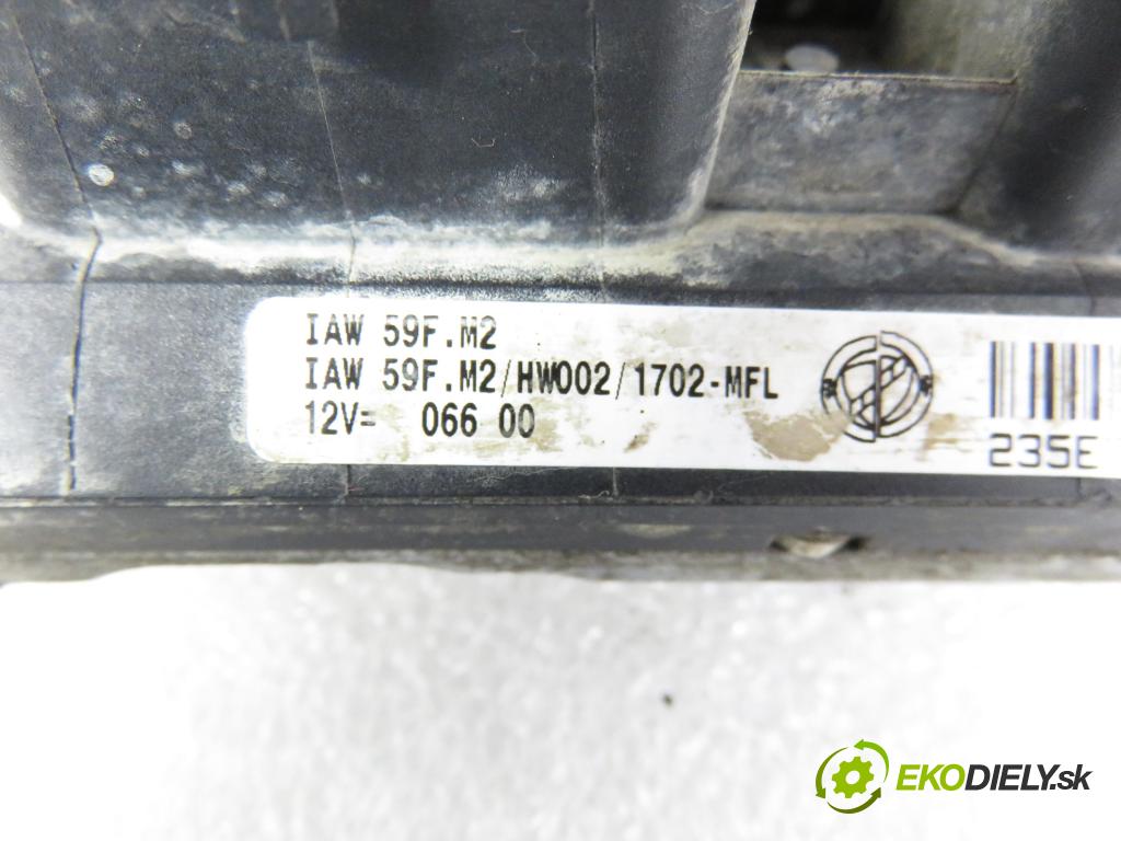 FIAT PUNTO (188_) HB 2002 44,00 1.2 60 - 188 A4.000 1242,00 Riadiaca jednotka Motor IAW59FM2 ; 46760606