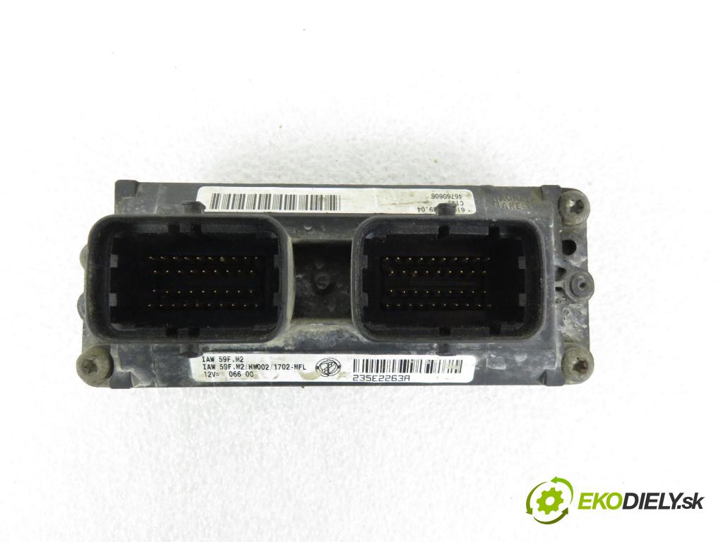 FIAT PUNTO (188_) HB 2002 44,00 1.2 60 - 188 A4.000 1242,00 Riadiaca jednotka Motor IAW59FM2 ; 46760606