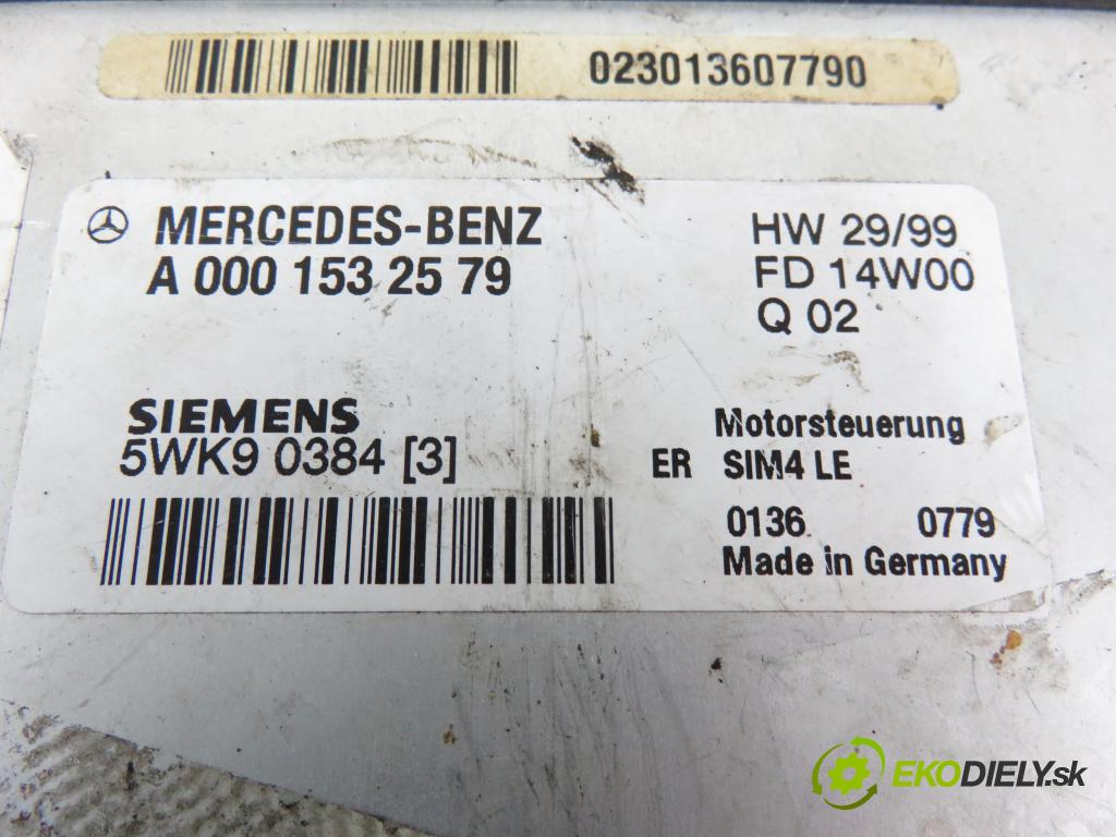 MERCEDES-BENZ KLASA C (W203) SEDAN 2000 120,00 C 200 Kompressor (203.042) - M 271.940 1796,00 Riadiaca jednotka Motor A0001532579 ; 5WK90384