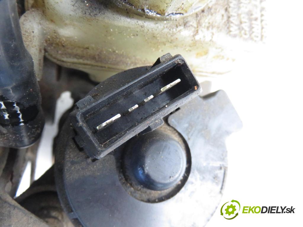VW PASSAT B3/B4 Variant (3A5, 35I) KOMBI 1997 66,00 1.9 TDI - 1Z 1896,00 Posilovač 10044707453 ; 10050178473 (Servočerpadlo)