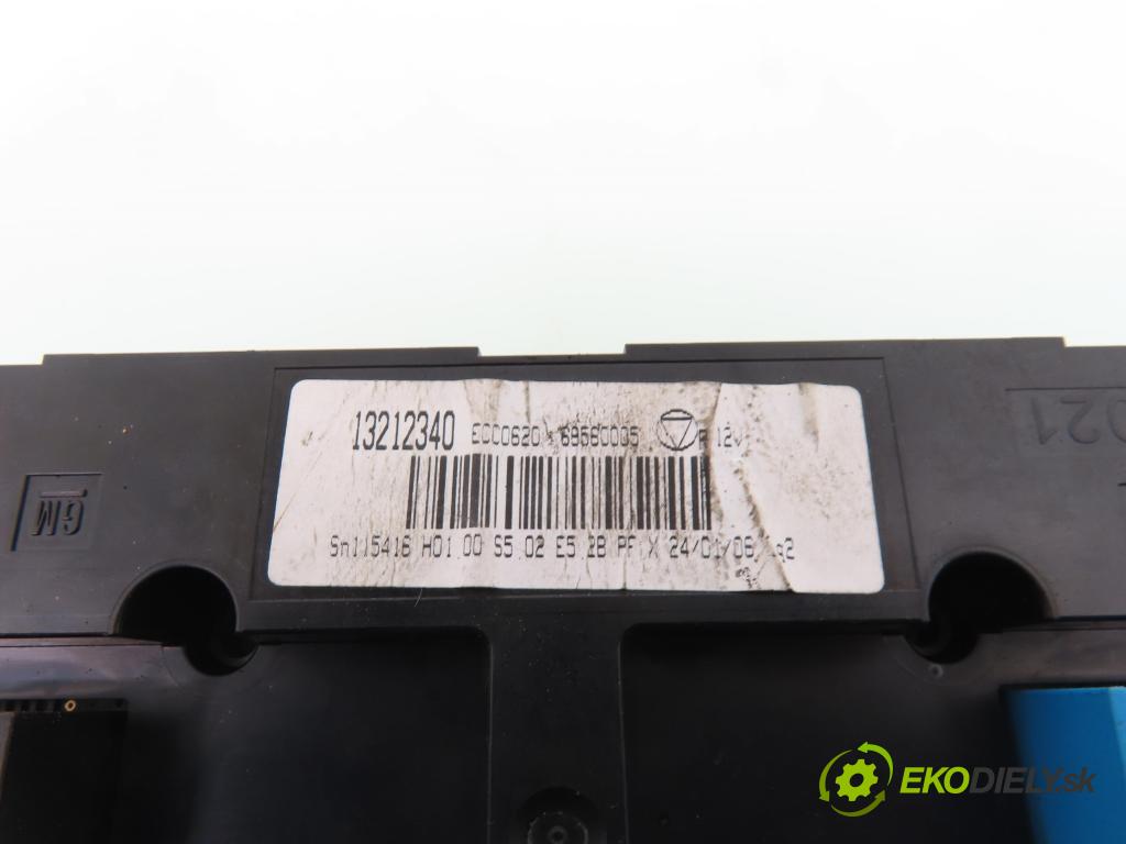 OPEL VECTRA C (Z02) LIFTBACK 2006 110,00 1.9 CDTI - Z 19 DTH 1910,00 Panel kúrenia KLIMATRONIK 13212340