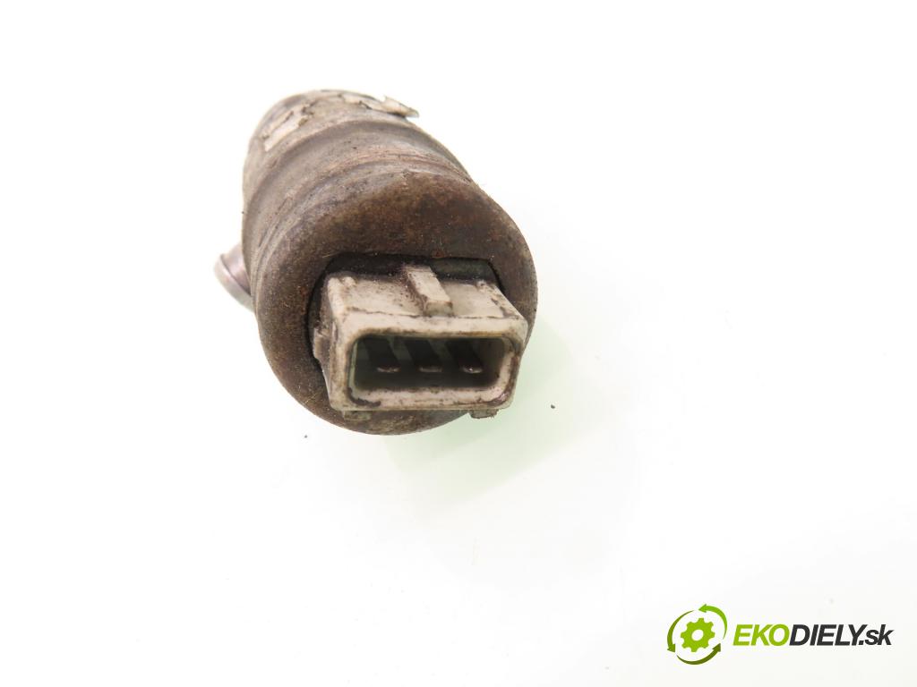 VOLVO 850 (LS) SEDAN 1992 125,00 2.4 - B 5254 S 2435,00 Motorček krokový  (Motorček krokový)