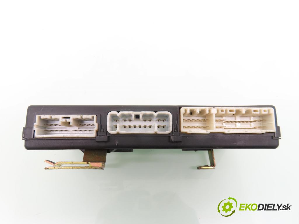 VOLVO V40 Kombi (645) KOMBI 2001 75,00 1.9 DI 102 - D 4192 T4 1870,00 MODUL komfortu 30896697