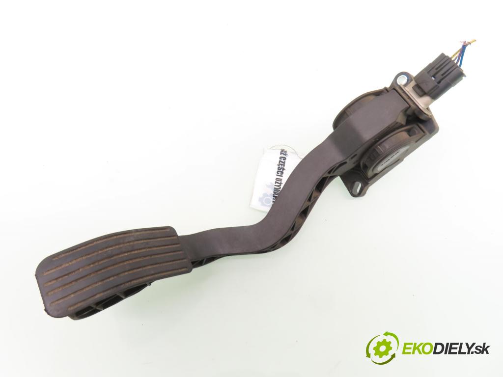 CITROEN C3 I (FC_) HB 2004 66,00 1.4 16V HDi - 8HY (DV4TED4) 1398,00 Potenciometer plynu 0280752251 ; 9646702180 (Potenciometer plynového pedálu)
