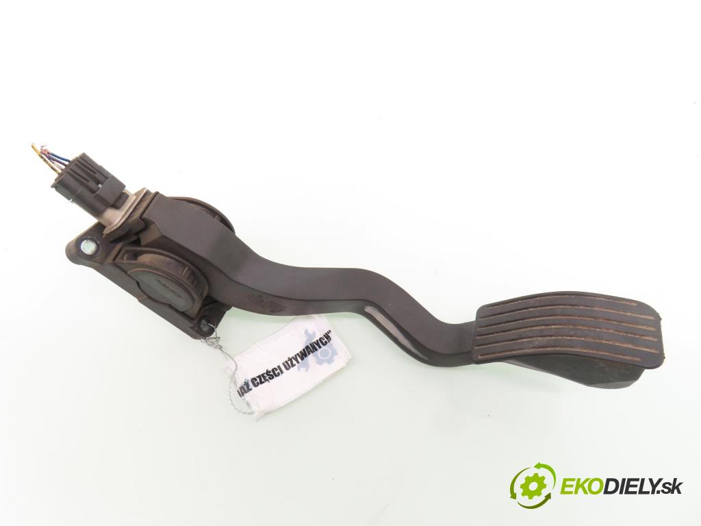 CITROEN C3 I (FC_) HB 2004 66,00 1.4 16V HDi - 8HY (DV4TED4) 1398,00 Potenciometer plynu 0280752251 ; 9646702180 (Potenciometer plynového pedálu)