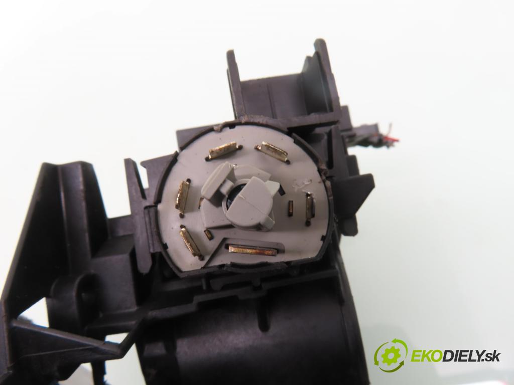 OPEL ASTRA G Kombi (T98) KOMBI 2000 60,00 2.0 DI - X 20 DTL 1995,00 spinačka 90589313 ; 90589389 (Spínacia skrinka)