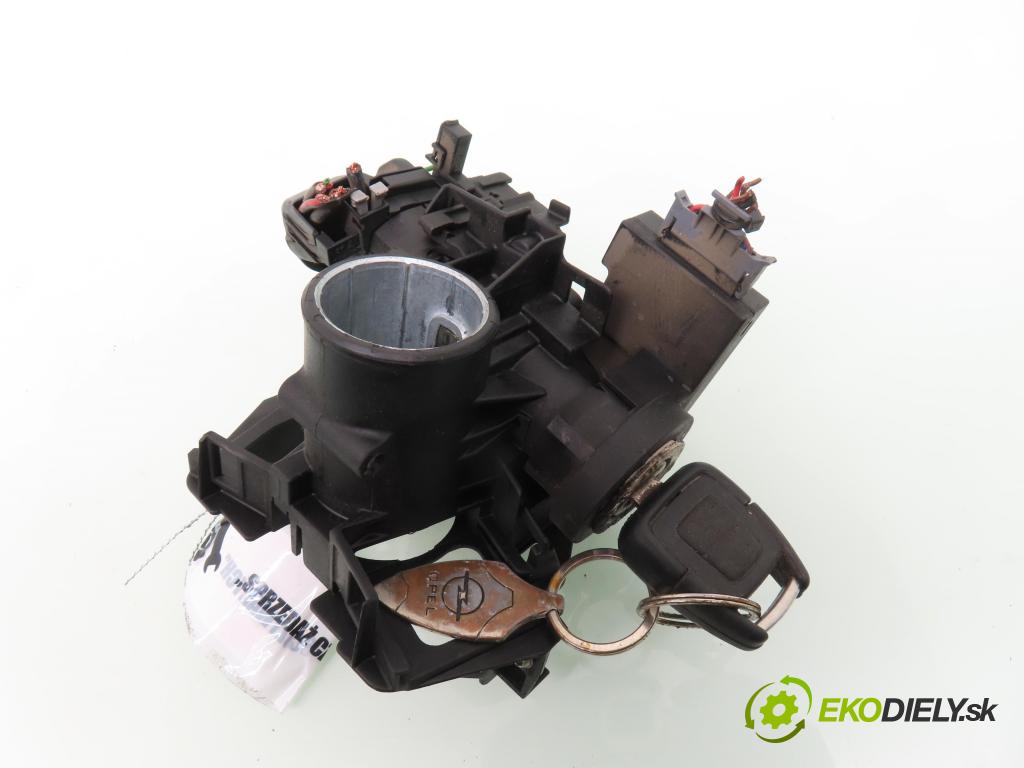 OPEL ASTRA G Kombi (T98) KOMBI 2000 60,00 2.0 DI - X 20 DTL 1995,00 spinačka 90589313 ; 90589389 (Spínacia skrinka)