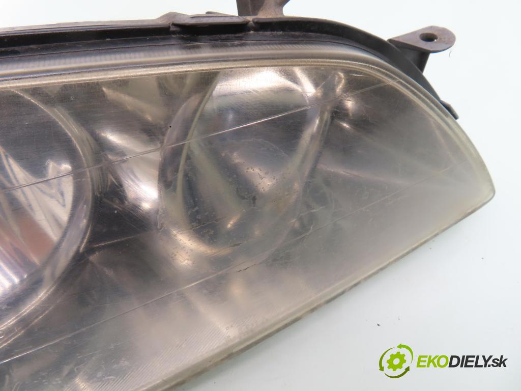 LEXUS IS I (JCE1_, GXE1_) SEDAN 2005 114,00 200 (GXE10) - 1G-FE 1988,00 Svetlo PP