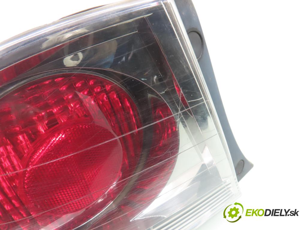 LEXUS IS I (JCE1_, GXE1_) SEDAN 2005 114,00 200 (GXE10) - 1G-FE 1988,00 světlo levé zadní