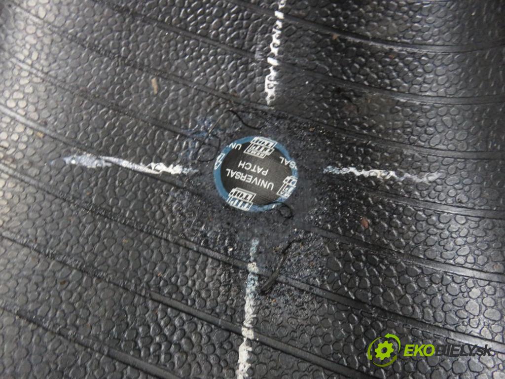 2010    PNEUMATIKY: / PNEUMATIKA: ZIMA: